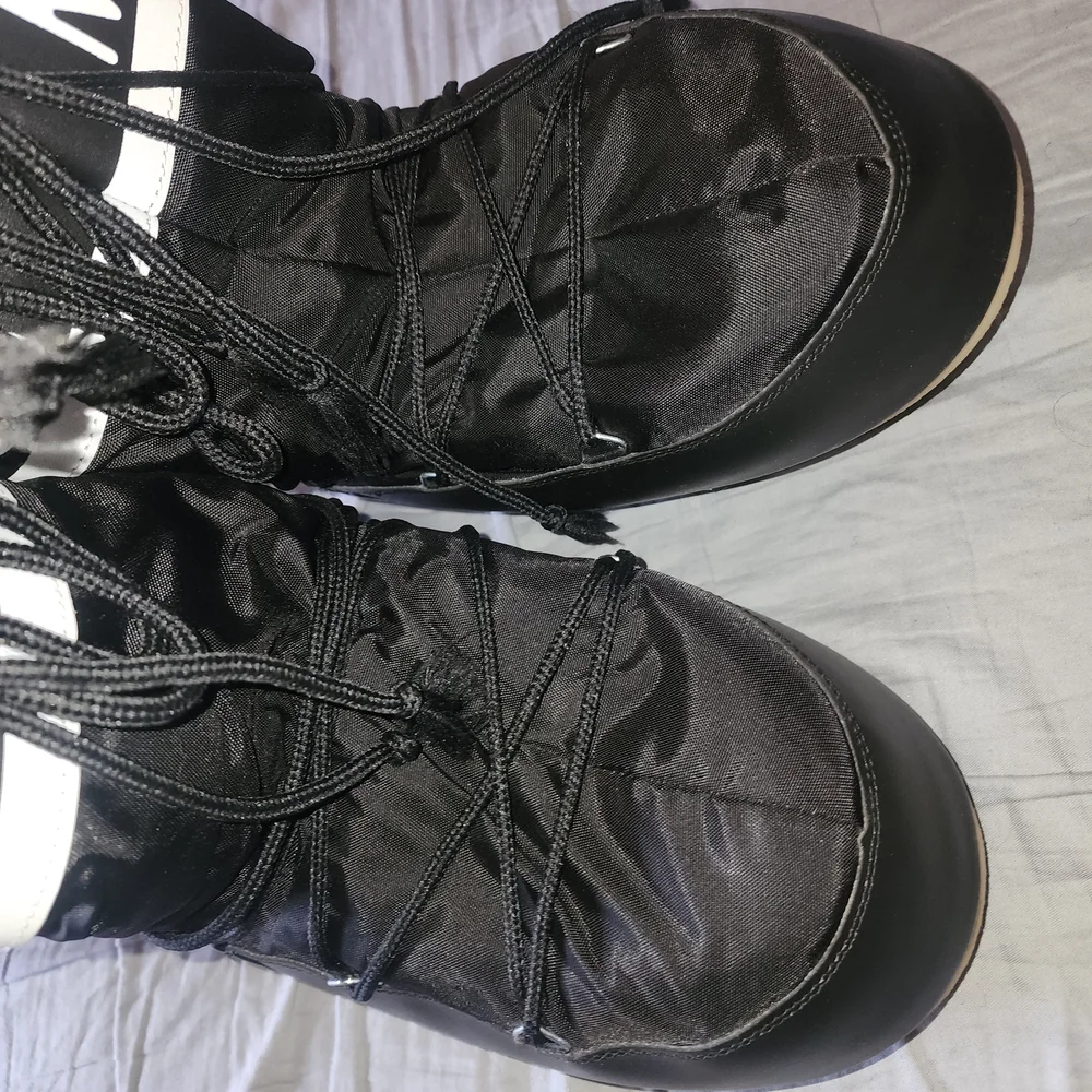 Moon Boot Black Snow Boots